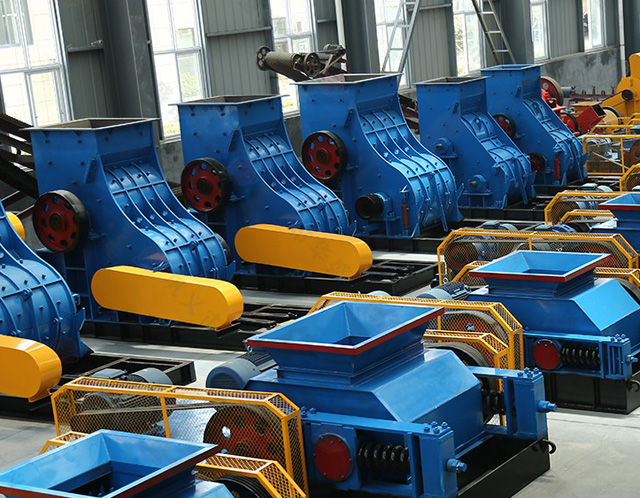 濕料煤矸石易堵機效率低？試試雙級無篩粉碎機