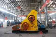 移動煤炭粉碎機(jī)粉碎效果好